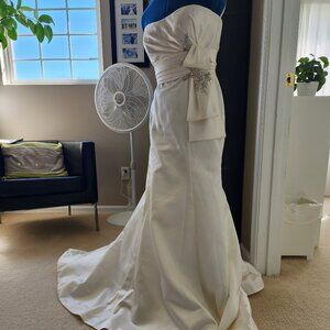 Casablanca Wedding Dress-12-Ivory